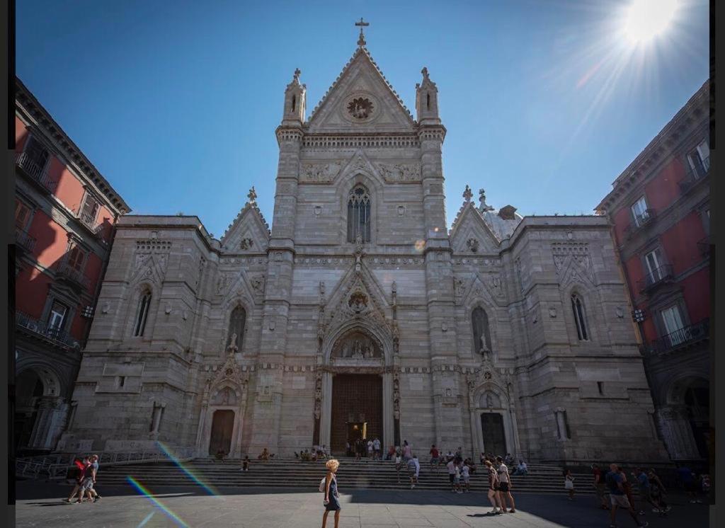 Downtown Napoli B&B - E Si Nun Canto Moro Luaran gambar